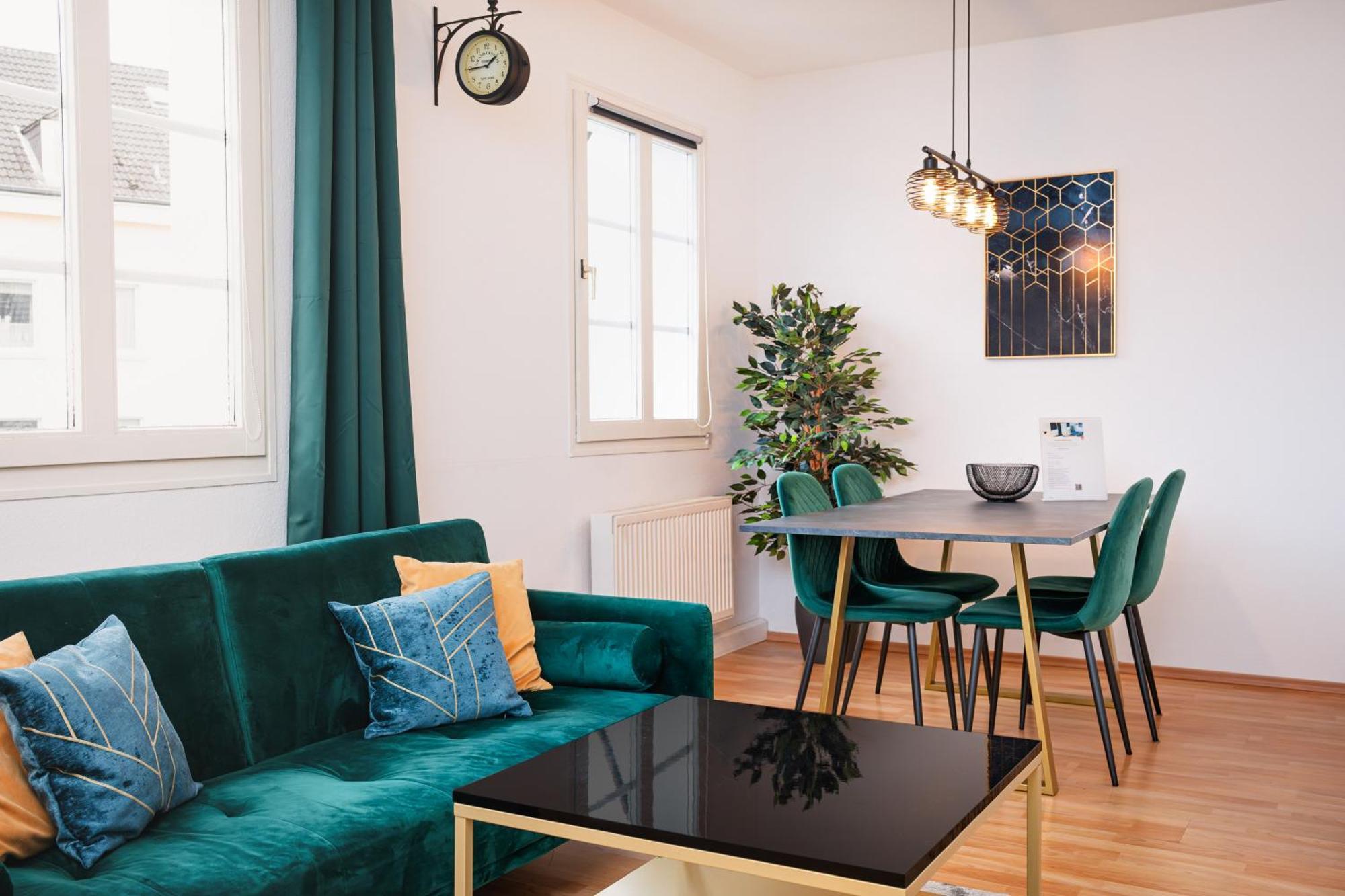 Smart Home - Wuppertal - Perfect For 4 Guests! Central - Netflix - Schwebebahn - Free Parking Zone Exterior photo